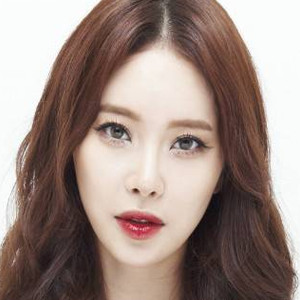 Fiche de la star Baek Ji-young